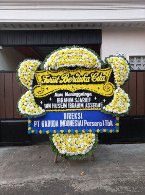 Papan Bunga Duka di Sakurjaya