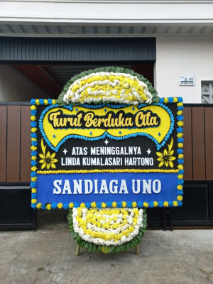 Papan Bunga Duka di Sakurjaya